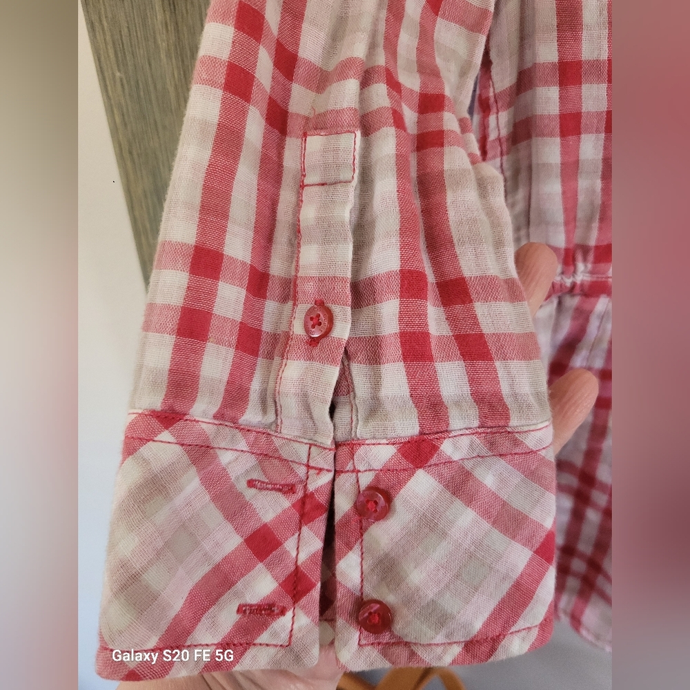Guess Western Red and White Plaid Button Down Shirt - Picture 6 of 9